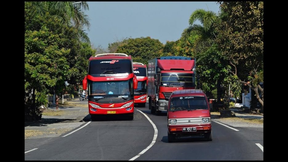 Gerombolan Bus Yang Telat Berangkat Dan Berani Nyalip | Lingkar Boyolali
