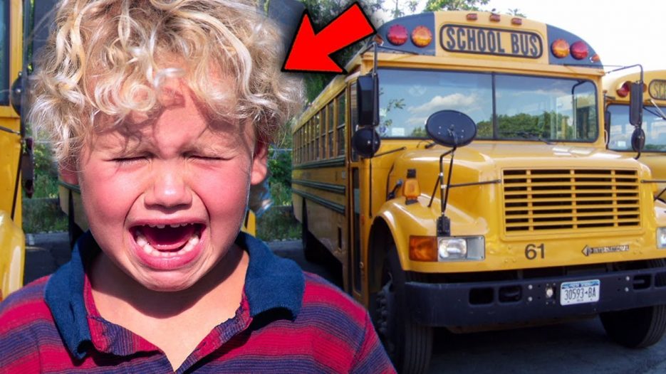 Top 5 FREAKOUTS ON THE SCHOOL BUS!