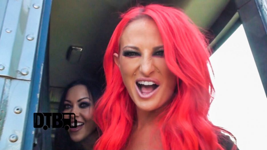 Butcher Babies — BUS INVADERS Ep. 875