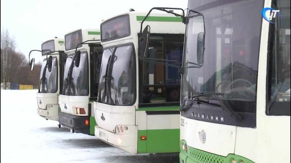 Состоялась презентация автобусов, поступивших в новгородский автобусный парк из Москвы